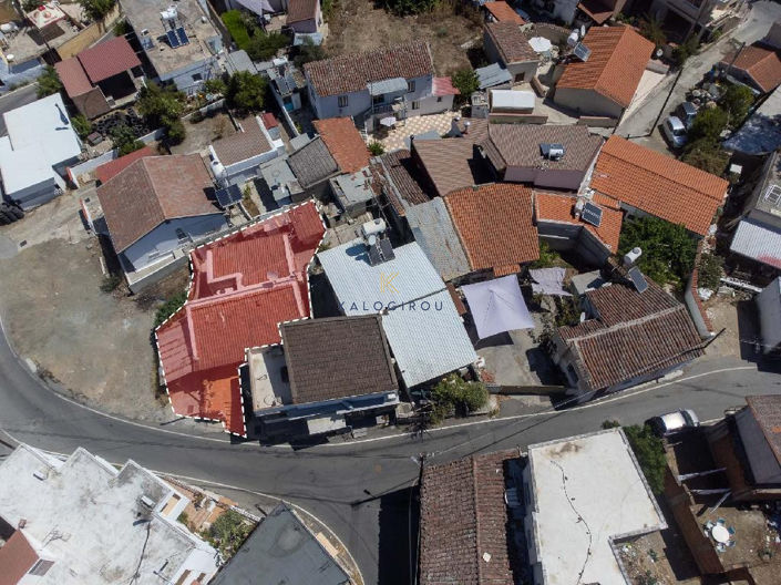 Image No.8-2 Bed House for sale