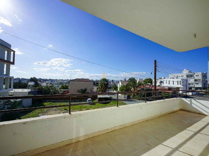 Image No.18-Propriété de 7 chambres à vendre à Aglantzia