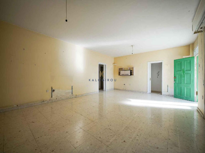 Image No.3-Propriété de 7 chambres à vendre à Aglantzia