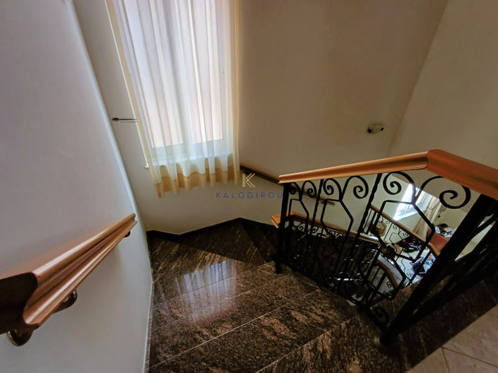 Image No.11-4 Bed House for sale