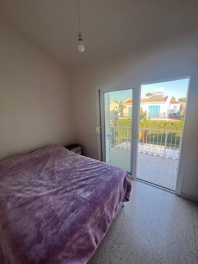 Image No.12-3 Bed House for sale