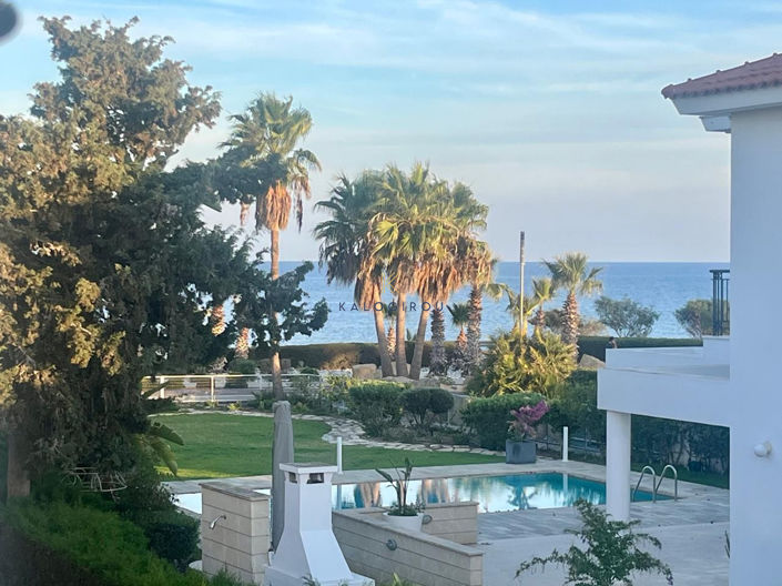 Image No.18-3 Bed House for sale