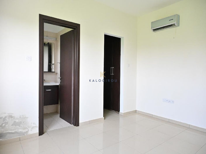 Image No.12-3 Bed Apartment for sale