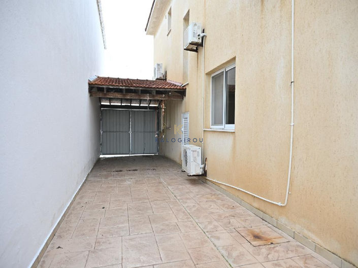 Image No.15-3 Bed House for sale