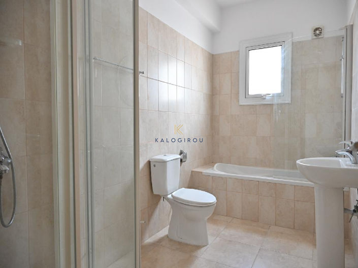 Image No.9-3 Bed House for sale