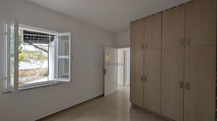 Image No.11-2 Bed House for sale