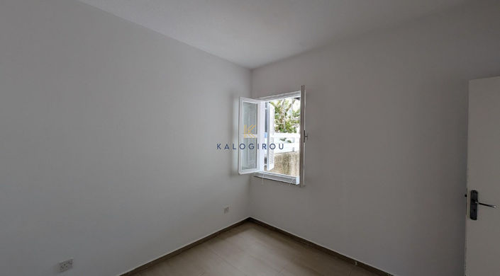 Image No.12-2 Bed House for sale