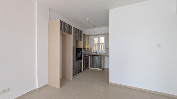 Image No.9-2 Bed House for sale