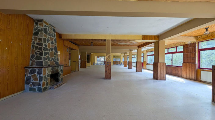 Image No.5-Commercial à vendre à Nicosie