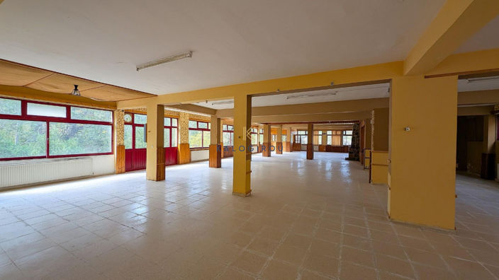 Image No.8-Commercial à vendre à Nicosie