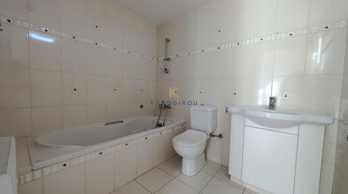 Image No.48-6 Bed Property for sale