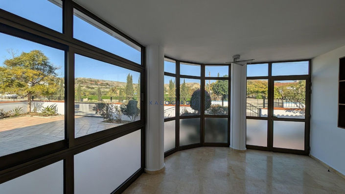 Image No.13-7 Bed House for sale