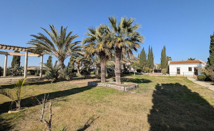 Image No.30-7 Bed House for sale