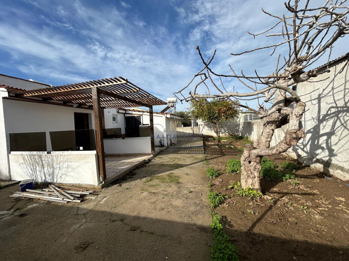 Image No.17-4 Bed House for sale