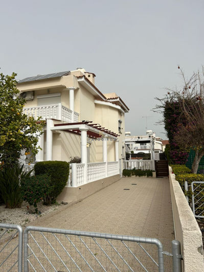 Image No.25-2 Bed House for sale