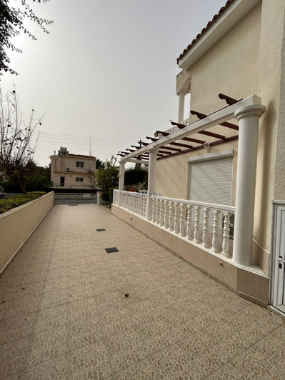 Image No.28-2 Bed House for sale