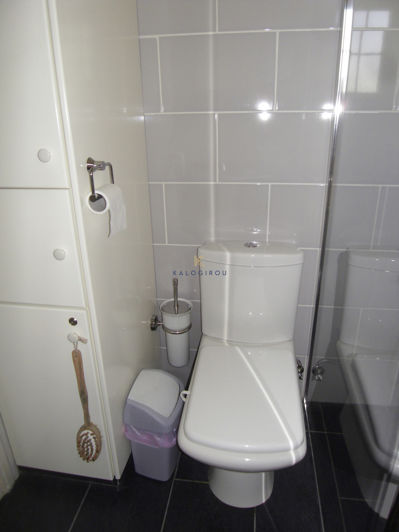 Image No.8-2 Bed House for sale