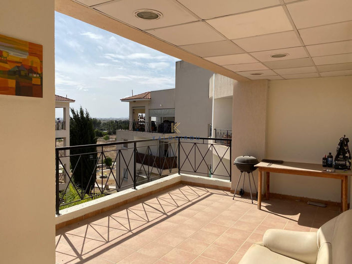 Image No.22-3 Bed Apartment for sale