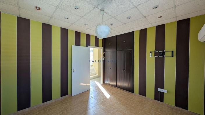 Image No.13-3 Bed House for sale