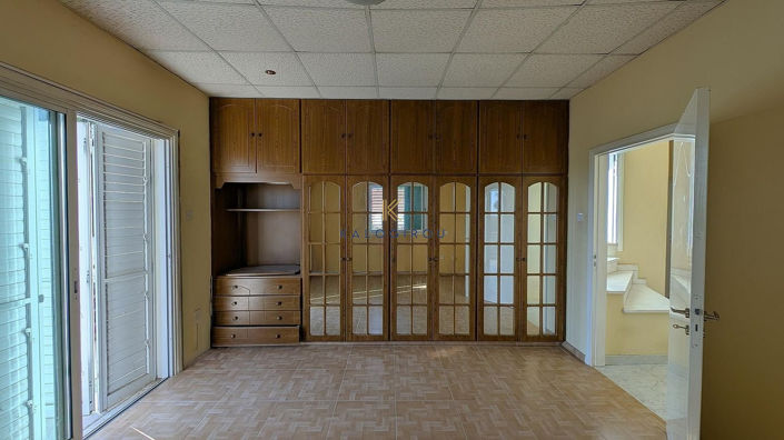 Image No.14-3 Bed House for sale