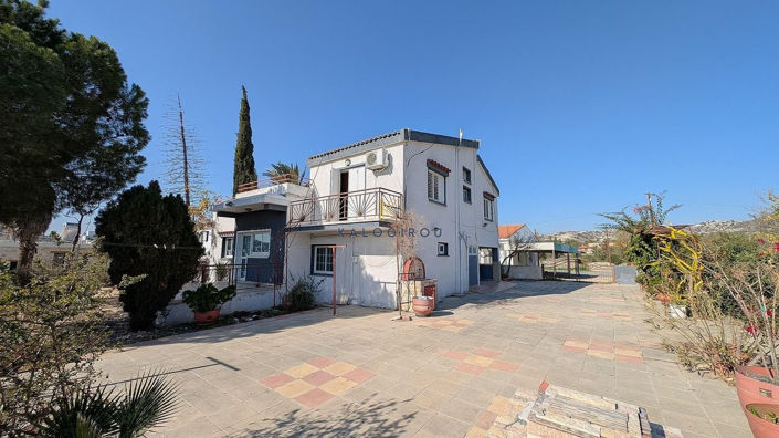 Image No.17-3 Bed House for sale