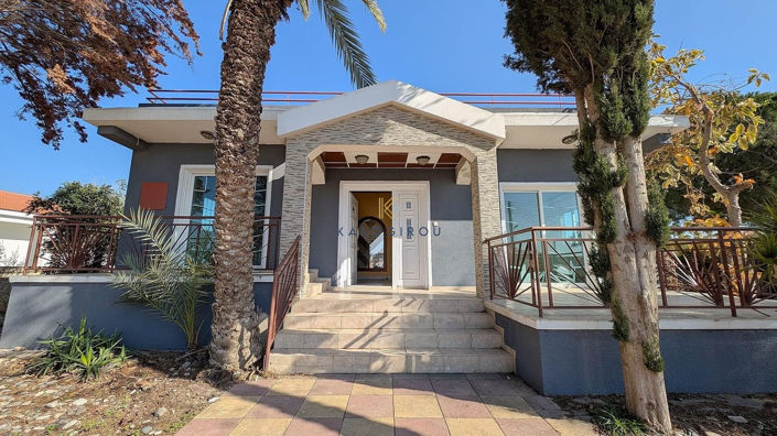 Image No.2-3 Bed House for sale