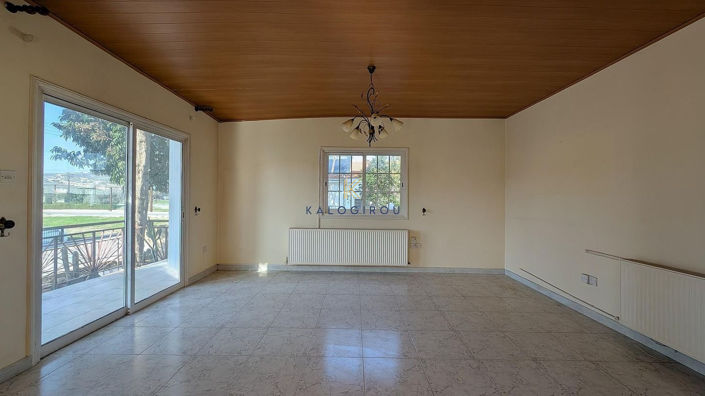 Image No.6-3 Bed House for sale