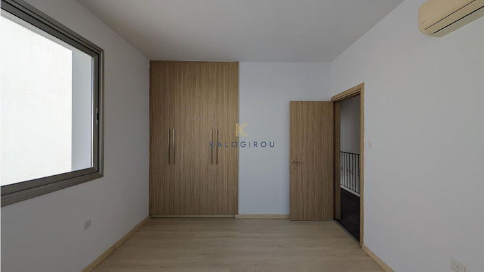 Image No.16-3 Bed House for sale