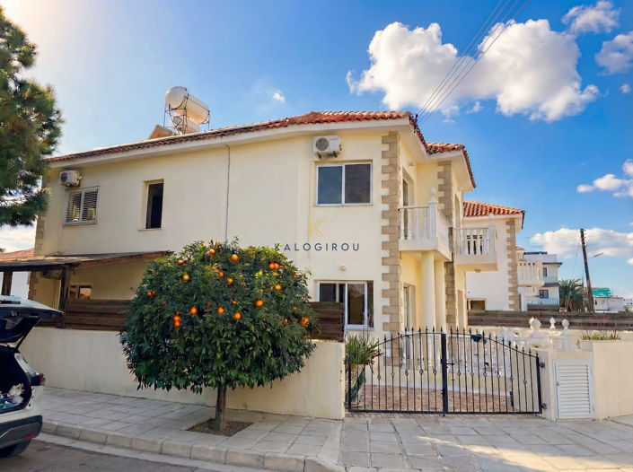 Image No.16-5 Bed House for sale