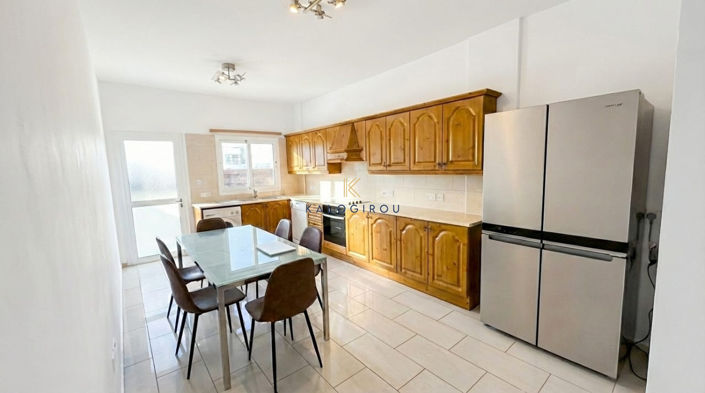 Image No.2-5 Bed House for sale