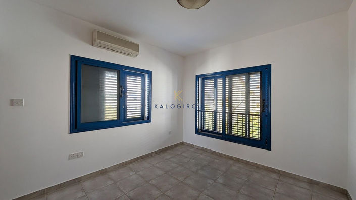 Image No.15-3 Bed House for sale