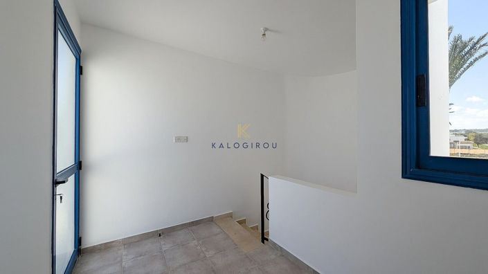 Image No.20-3 Bed House for sale