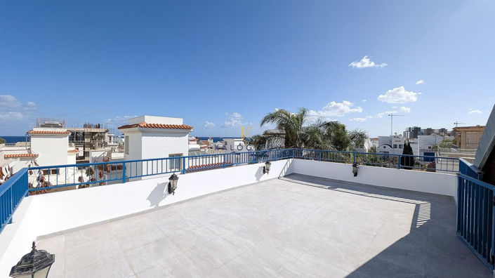 Image No.21-3 Bed House for sale