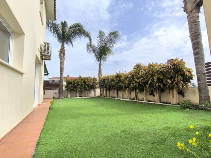 Image No.28-4 Bed House for sale