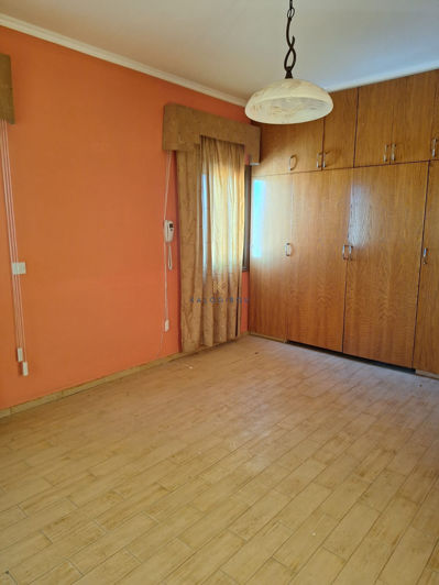 Image No.15-4 Bed House for sale