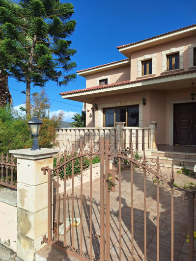 Image No.33-4 Bed House for sale