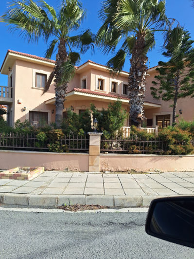 Image No.36-4 Bed House for sale