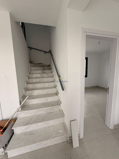 Image No.13-4 Bed House for sale