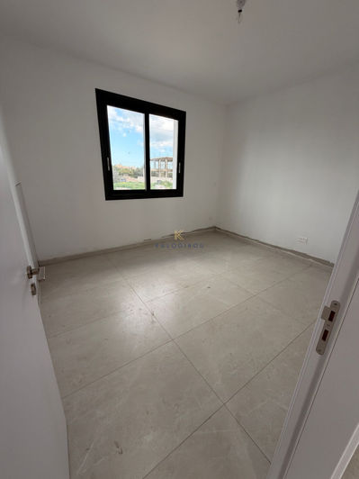 Image No.15-4 Bed House for sale