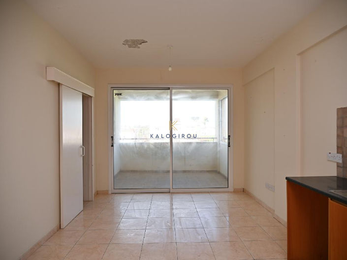 Image No.2-Appartement de 2 chambres à vendre à Pervolia