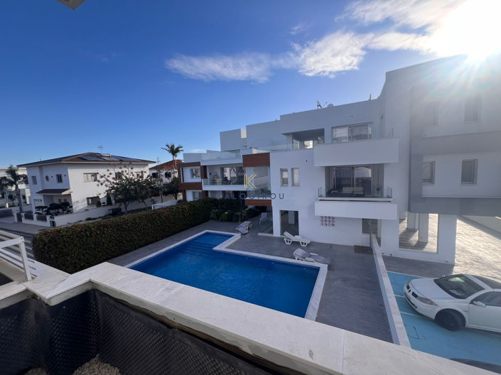 Image No.18-2 Bed Apartment for sale