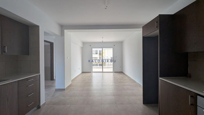 Image No.25-8 Bed Property for sale