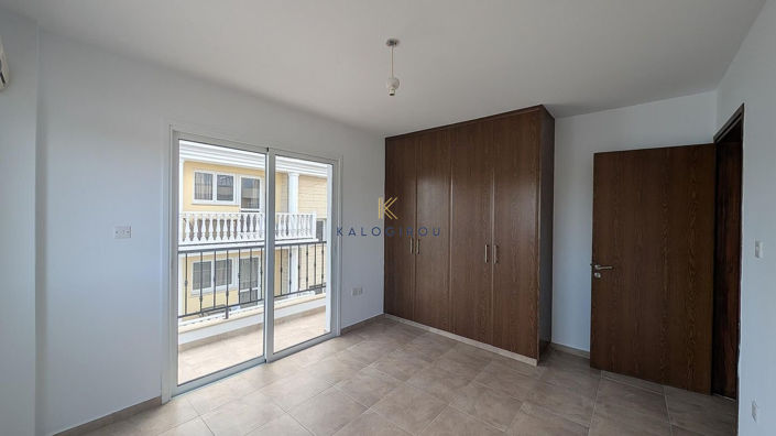 Image No.30-8 Bed Property for sale