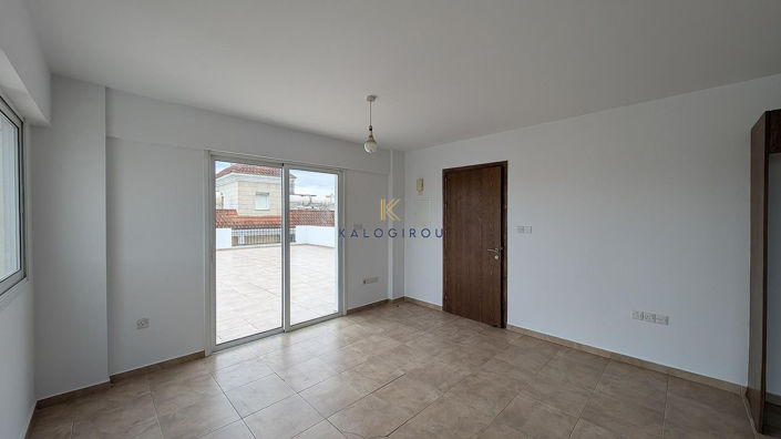 Image No.37-8 Bed Property for sale