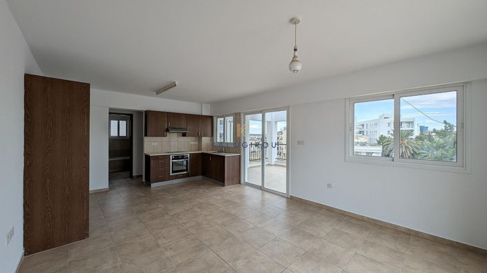 Image No.38-8 Bed Property for sale