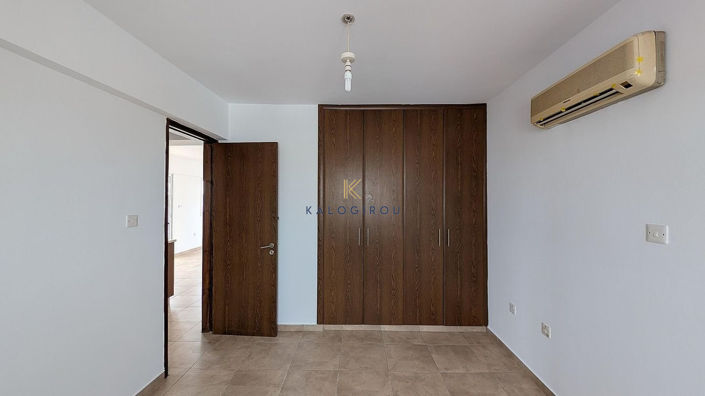 Image No.41-8 Bed Property for sale