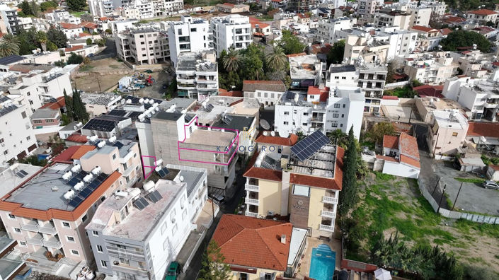 Image No.48-8 Bed Property for sale