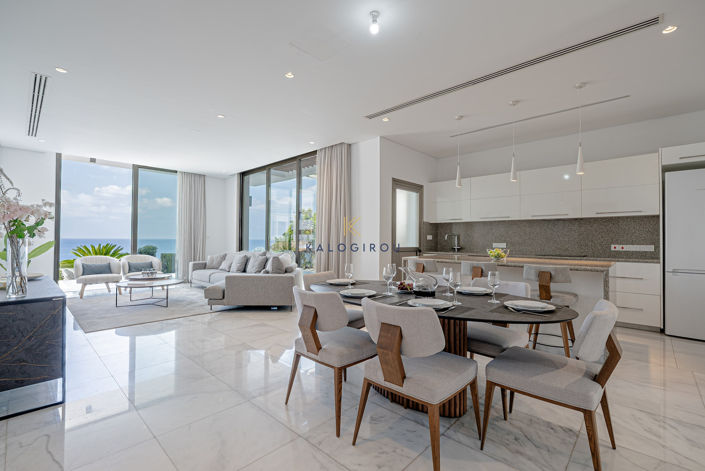 Image No.8-4 Bed House for sale