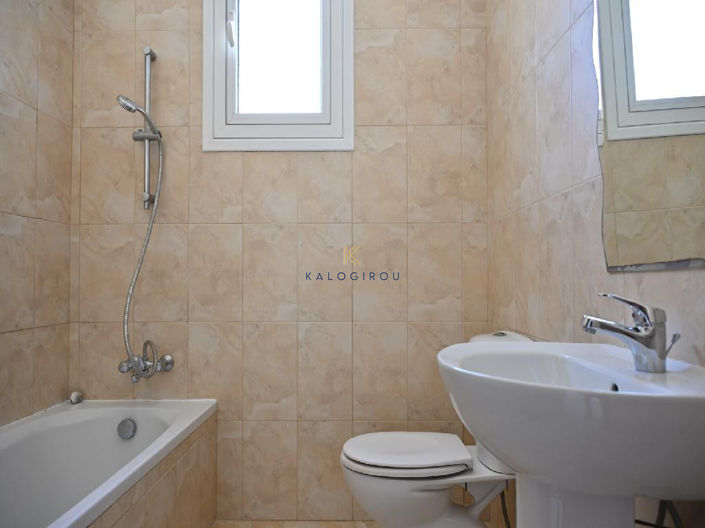 Image No.7-Appartement de 2 chambres à vendre à Kamares