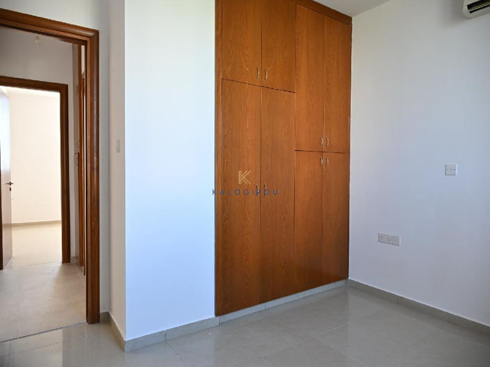 Image No.8-Appartement de 2 chambres à vendre à Kamares